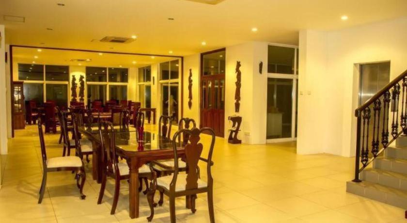 Hotel Villa Viana Marawila Eksteriør bilde